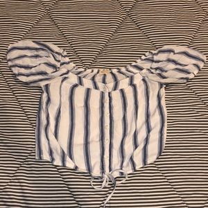 Hollister short sleeve blouse
